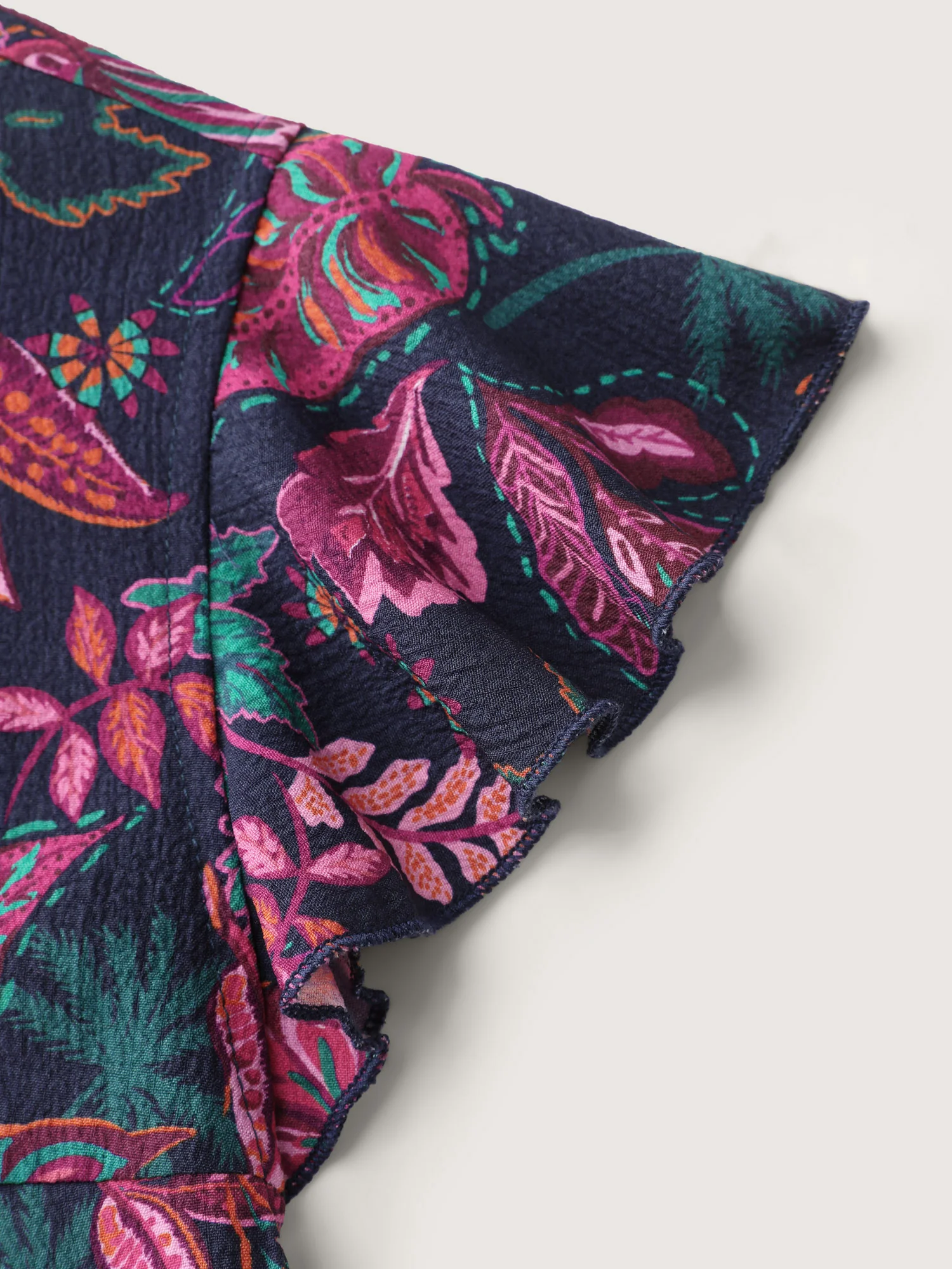 Bright Floral Texture Open-Back Blouse - Image 6