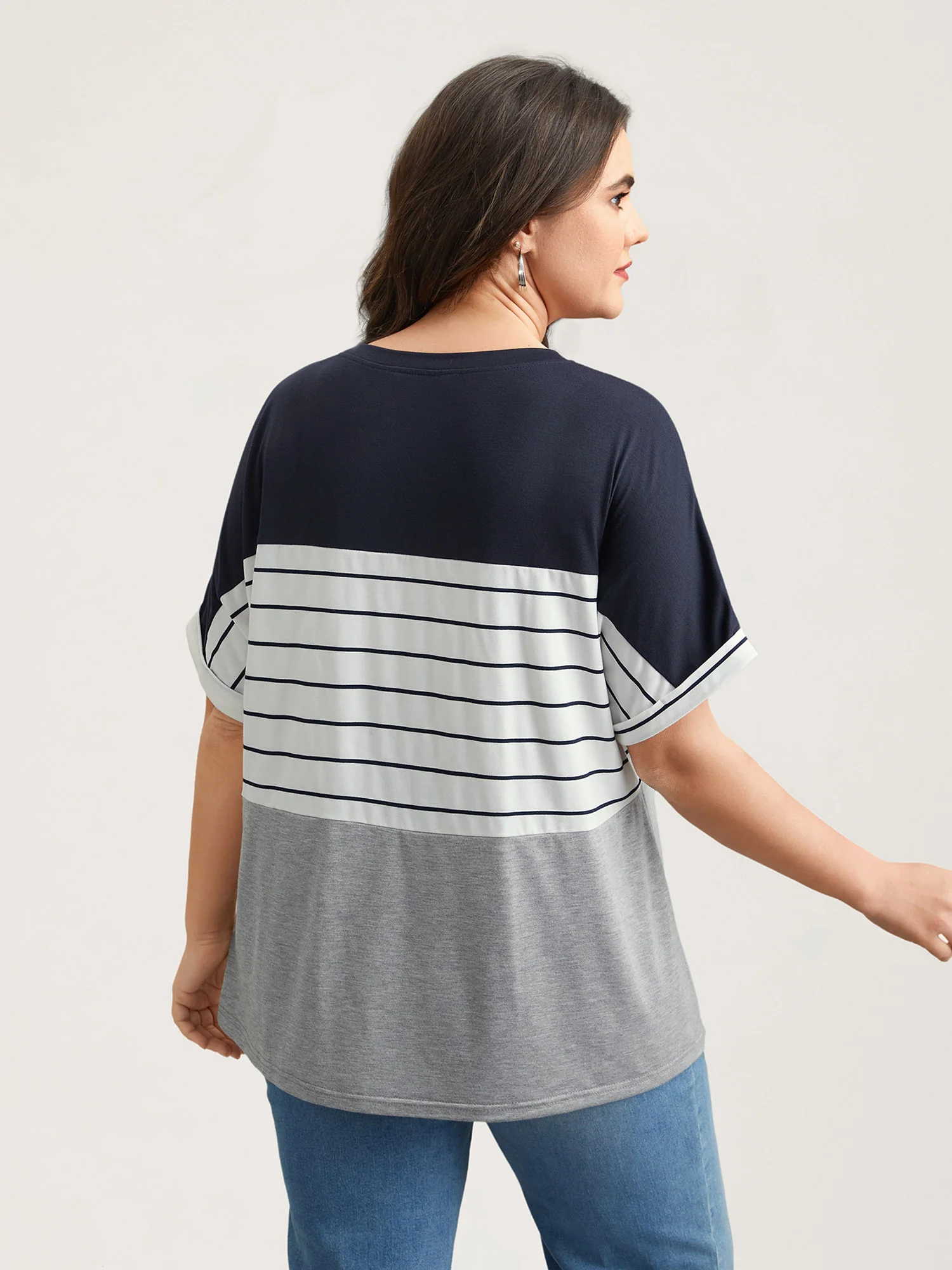 Color-Block Stretchy Stripes T-Shirt - Image 4