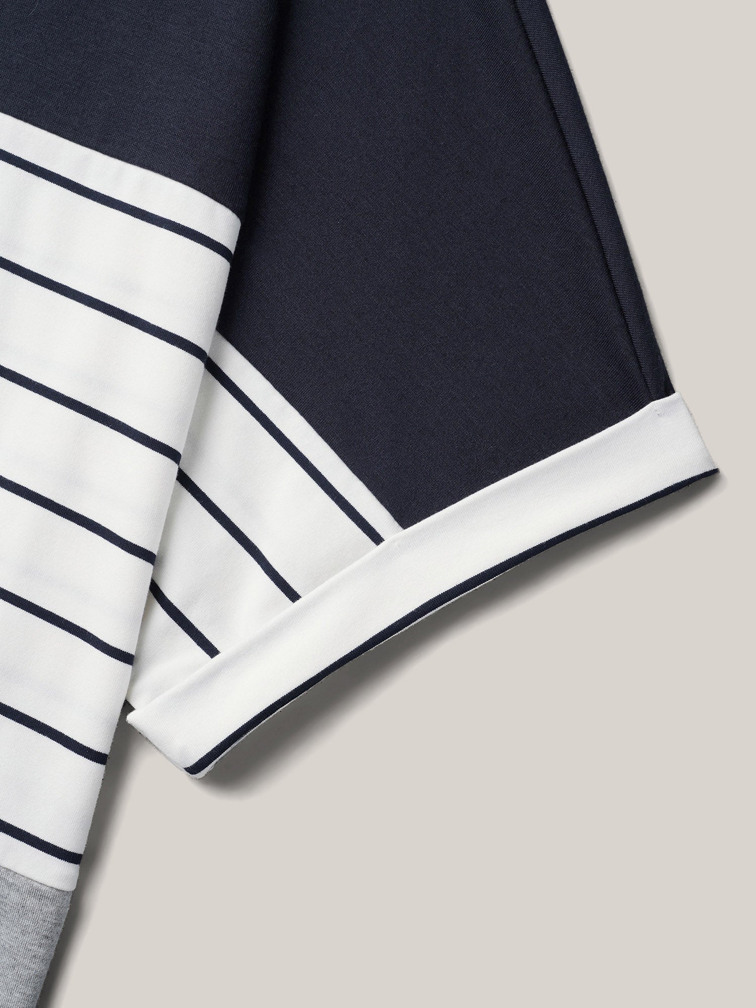 Color-Block Stretchy Stripes T-Shirt - Image 6