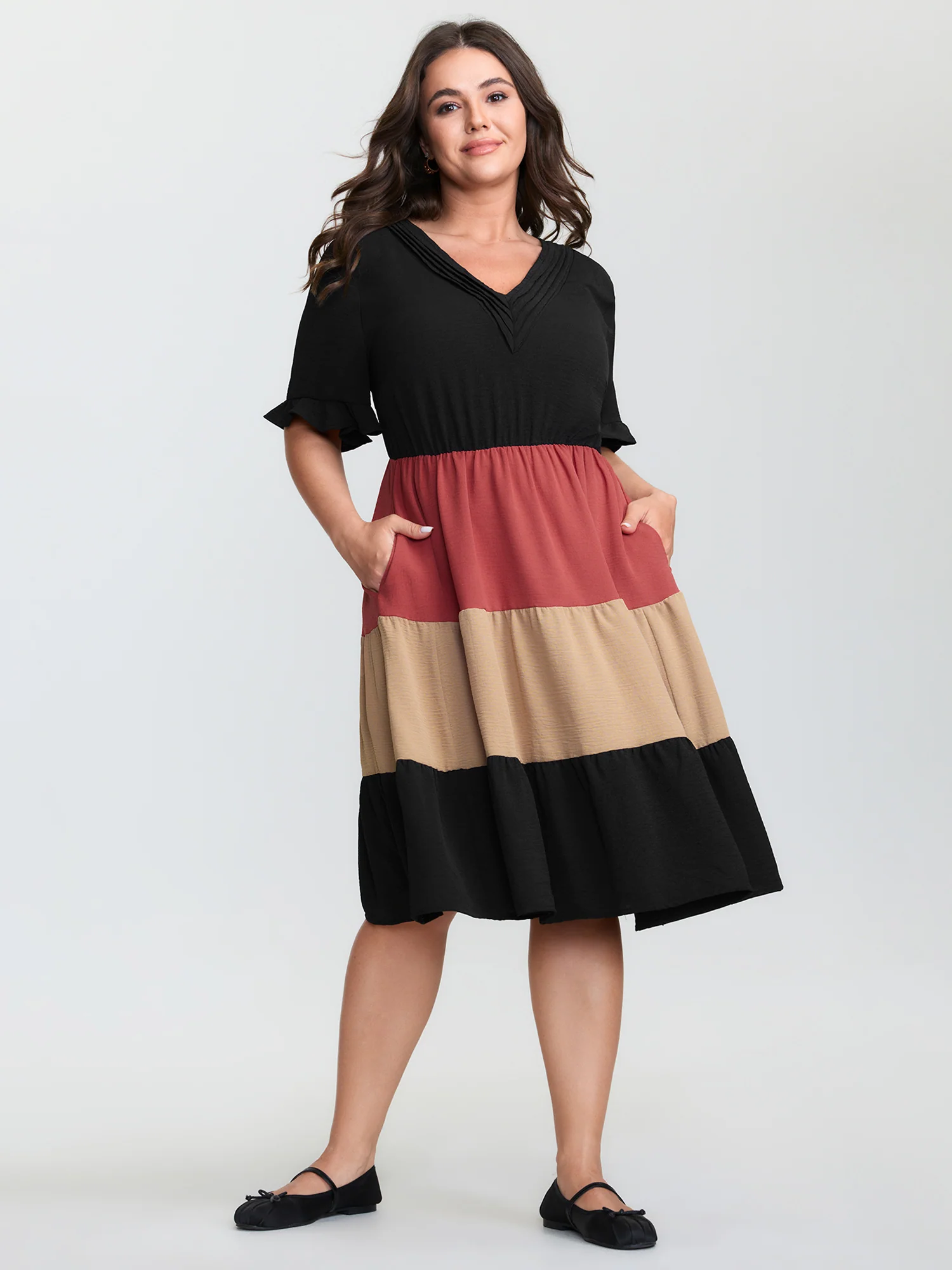 Colorblock Tiered Pockets Midi Dress - Image 3