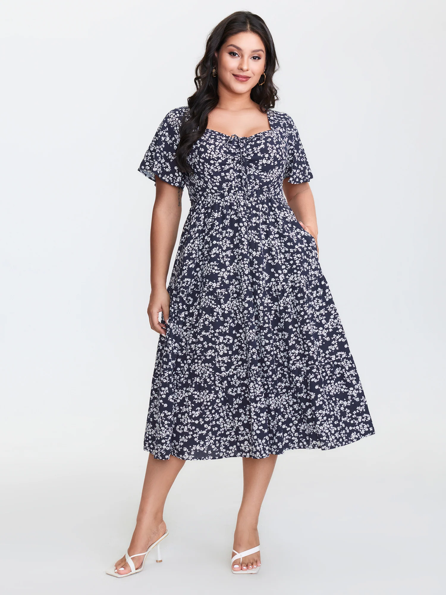 Ditsy Floral Sweetheart Drawstring Pocket Tiered Dress - Image 7