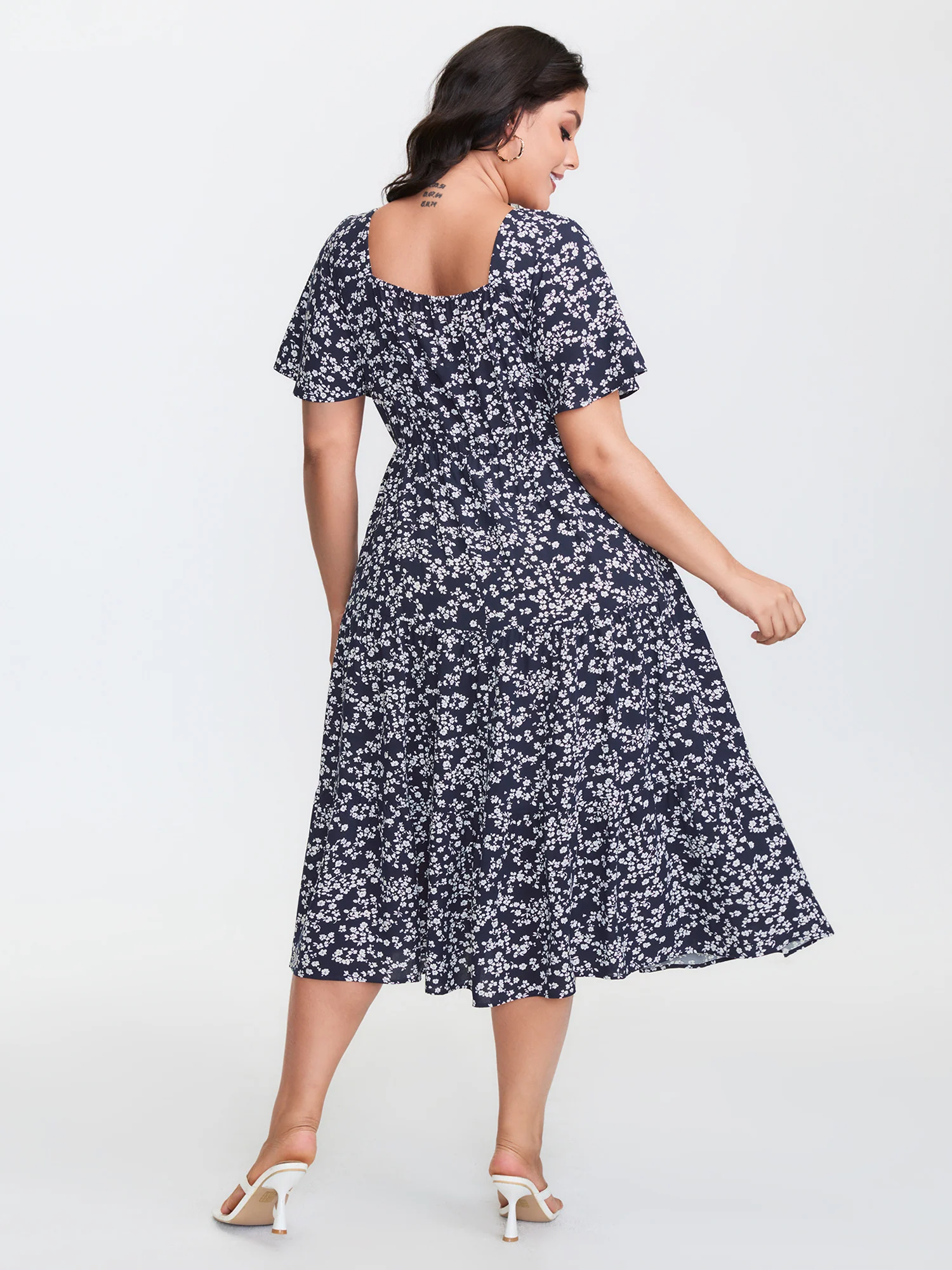 Ditsy Floral Sweetheart Drawstring Pocket Tiered Dress - Image 8