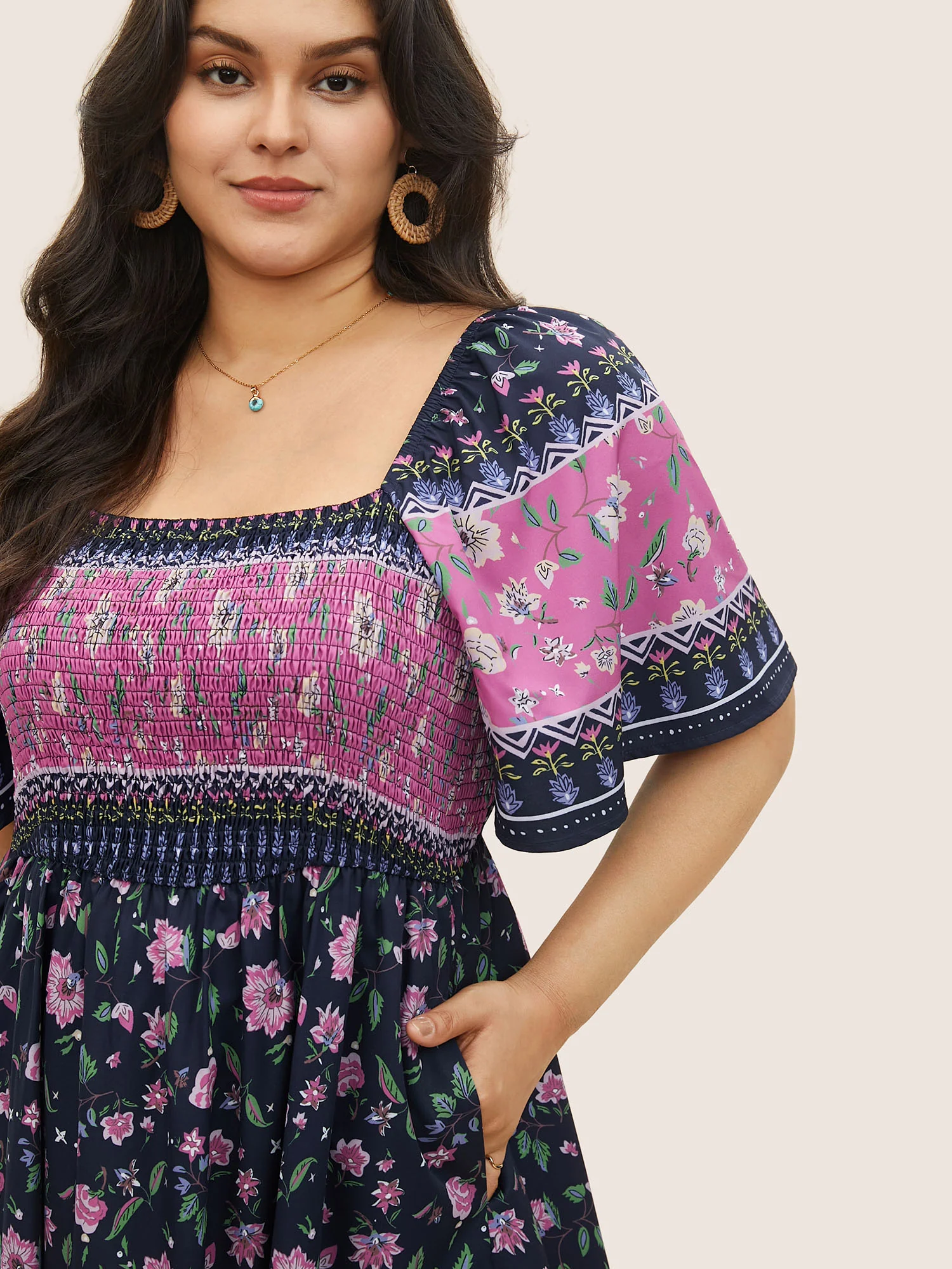 Ditsy Floral Shirred Patchwork Ruffle Sleeve Dress - Image 4