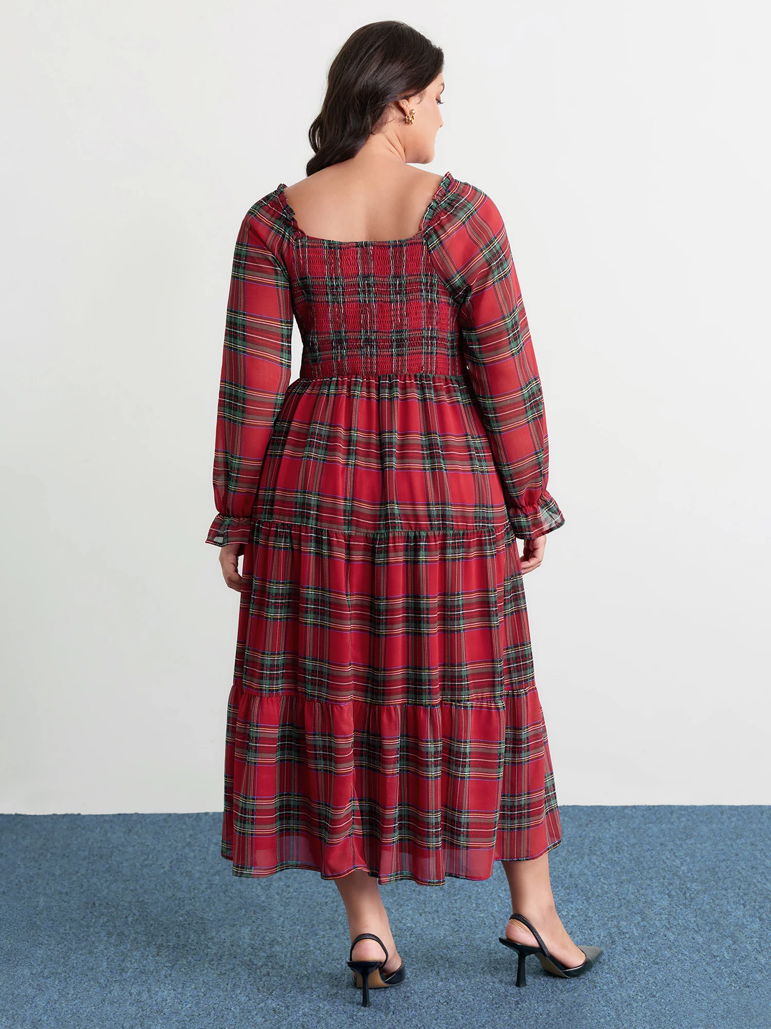 Holiday Plaid Shirred Bodice Maxi Dress - Image 5