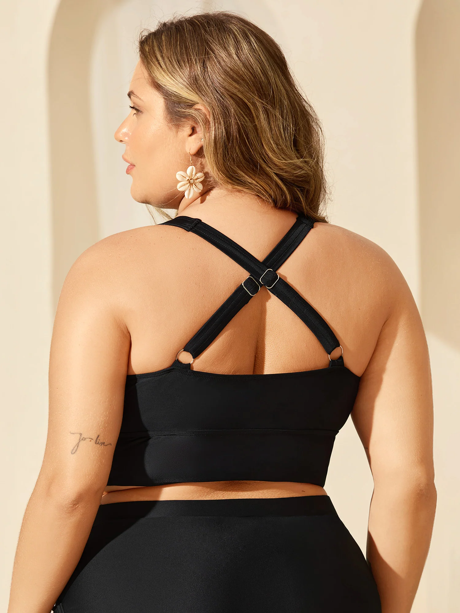 Knotted Keyhole Crossstraps Bikini Top - Image 4