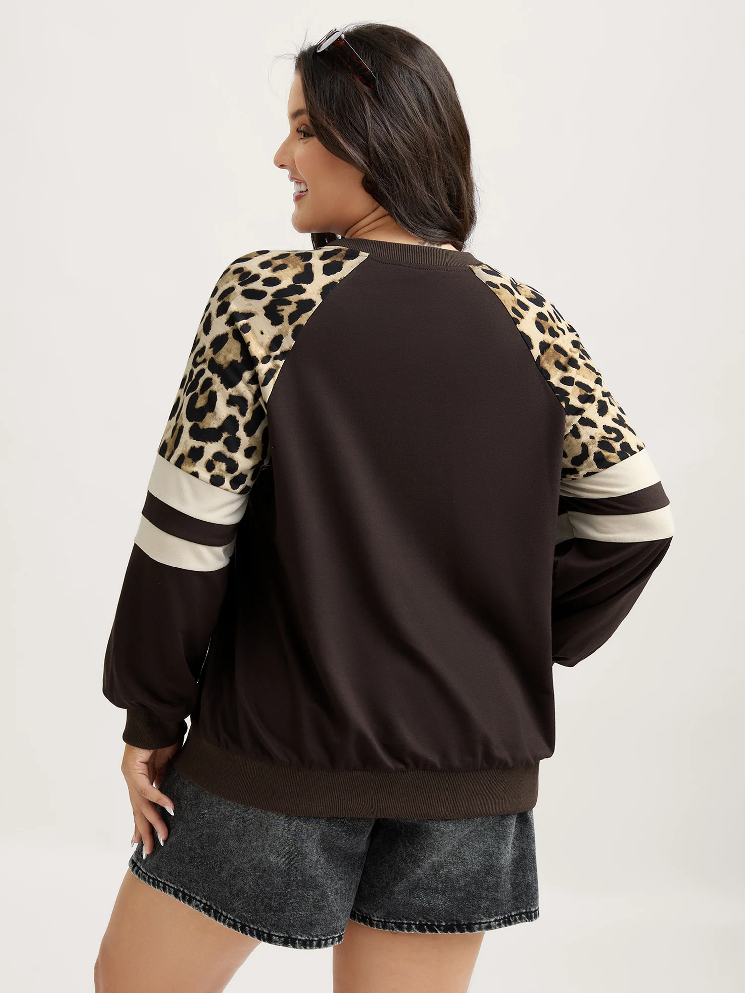 Leopard Print Stretchy Hem Contrast Sweatshirt - Image 4