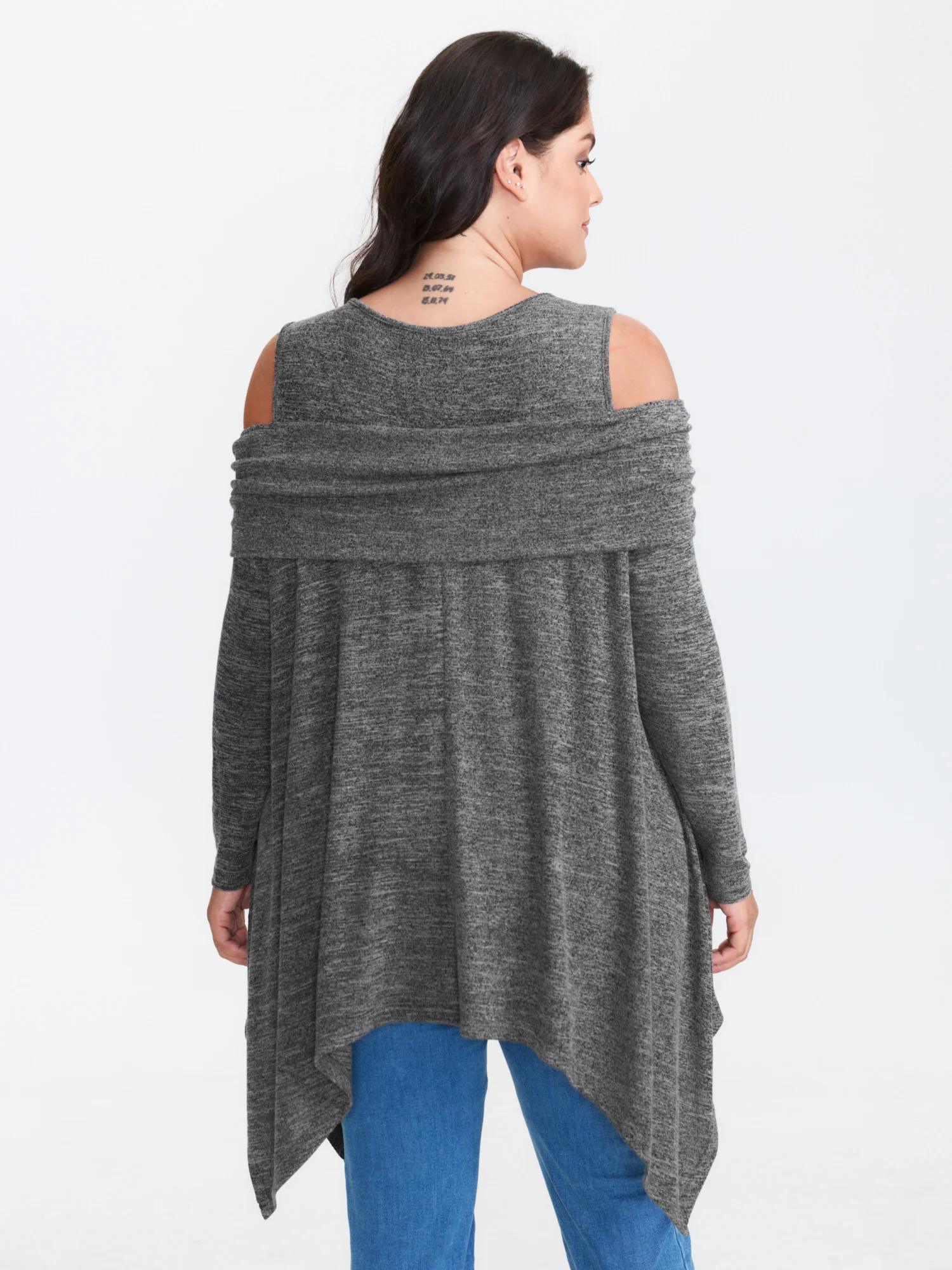 Supersoft Off-Shoulder Pleated Asymmetrical Hem Top - Image 4