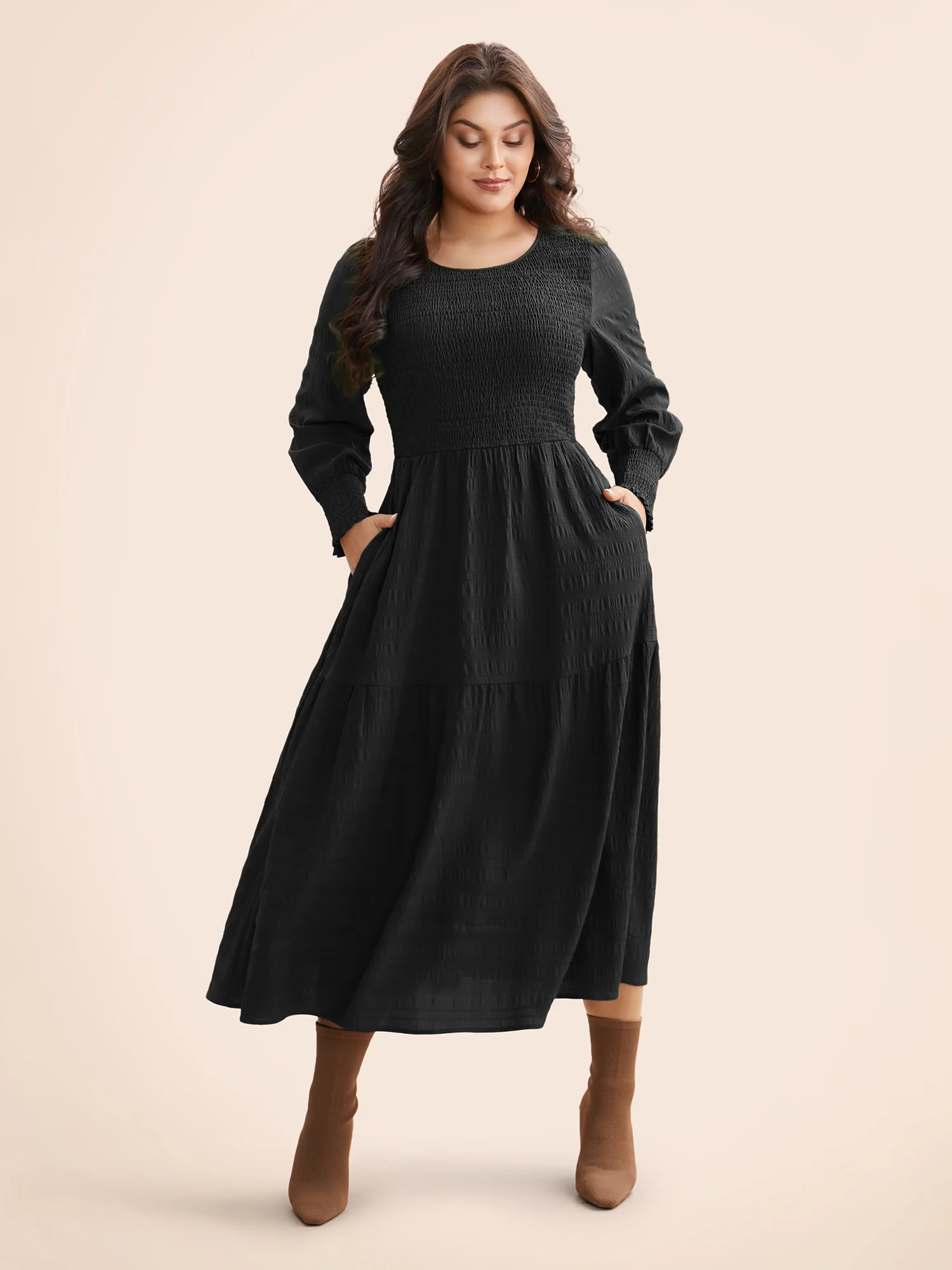 Plain Textured Shirred Midi Dress - Image 11