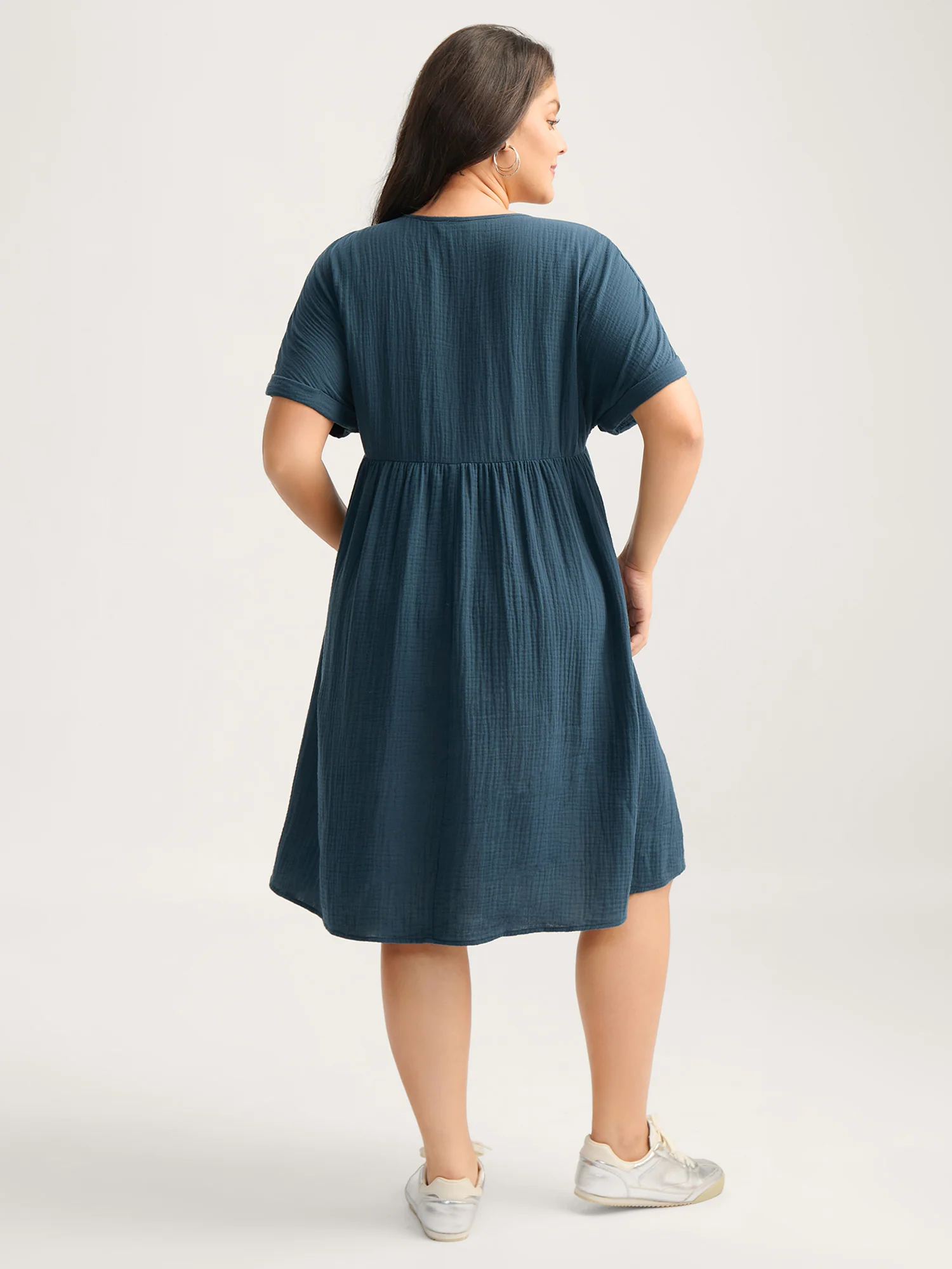 Pure Cotton Lace V-Neck Solid Mini Dress - Image 4