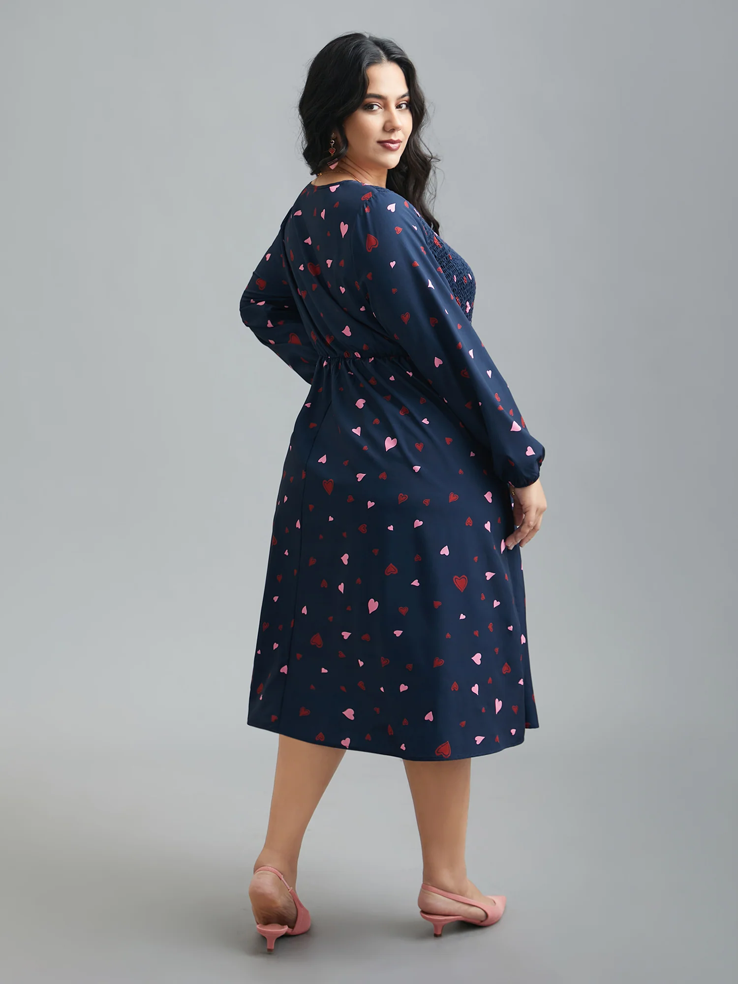 Square Neck Shirred Hearts Midi Dress - Image 5