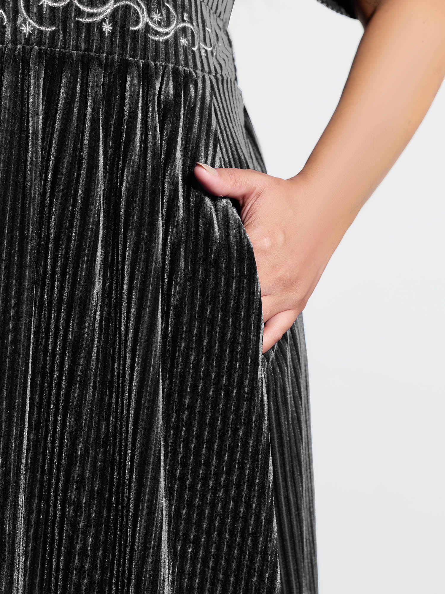 Velvet Celestial Embroidery Shirred Maxi Dress - Image 12