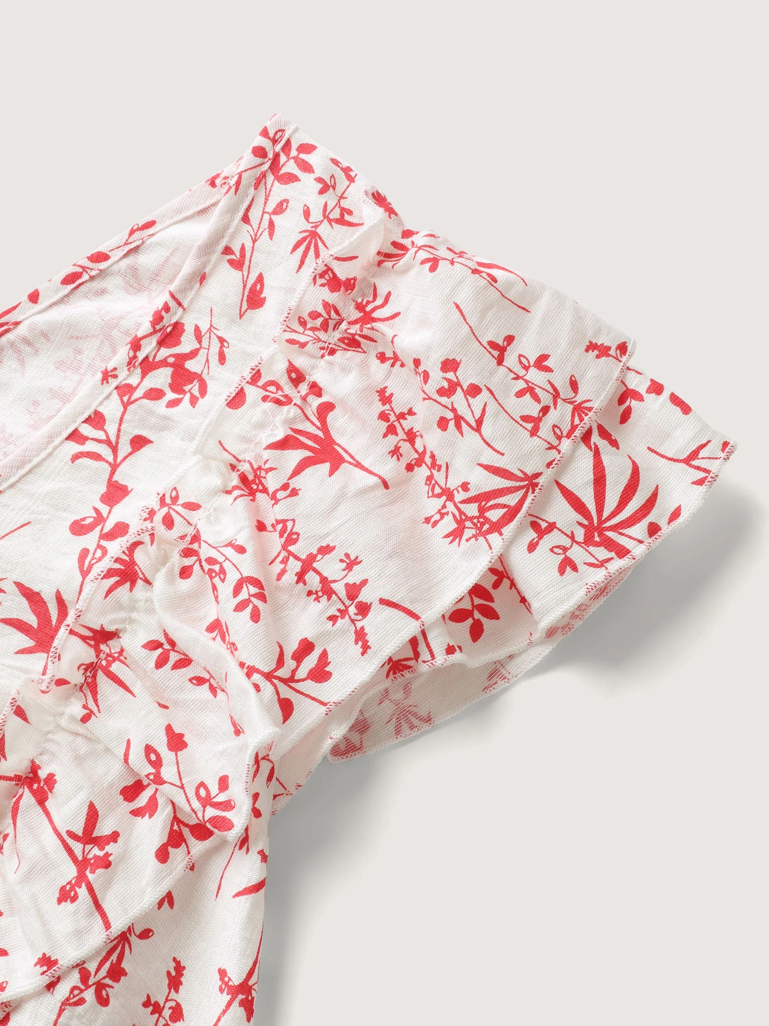 Sweet Floral Bow Back Flutter Blouse - Image 5