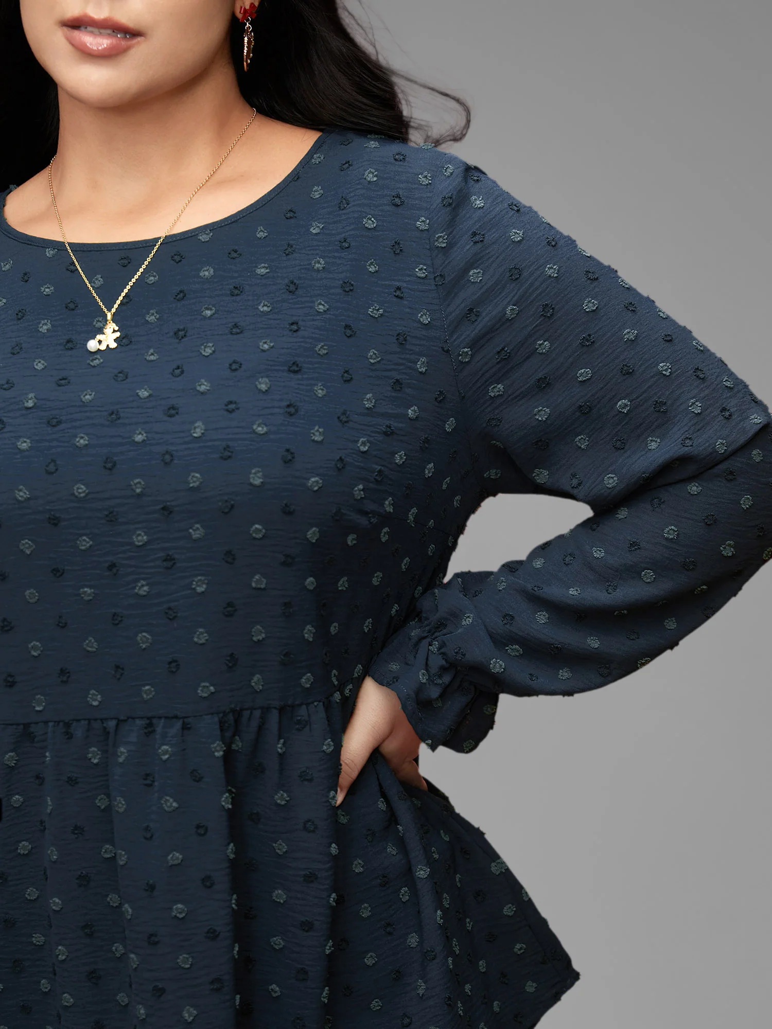 Textured Dot Elastic Cuffs A-line Blouse - Image 3