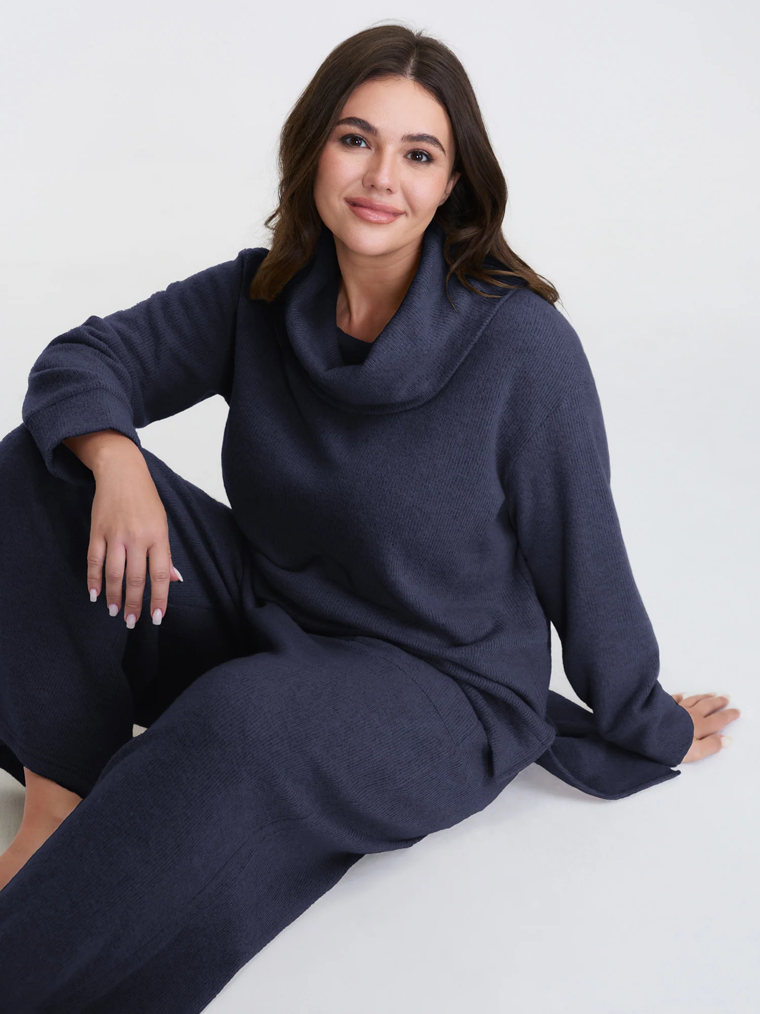 Turtleneck Snuggle-Worthy Loungewear Set - Image 15