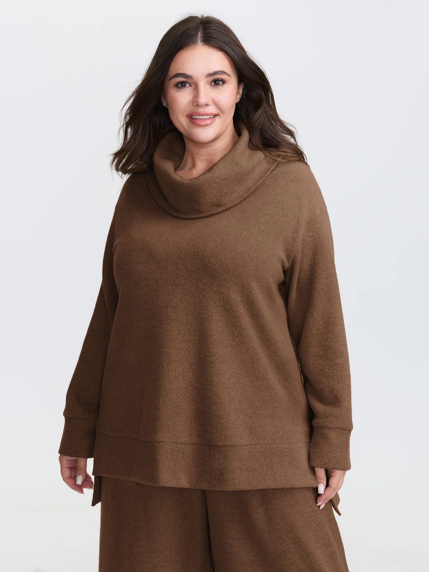 Turtleneck Snuggle-Worthy Loungewear Set - Image 24