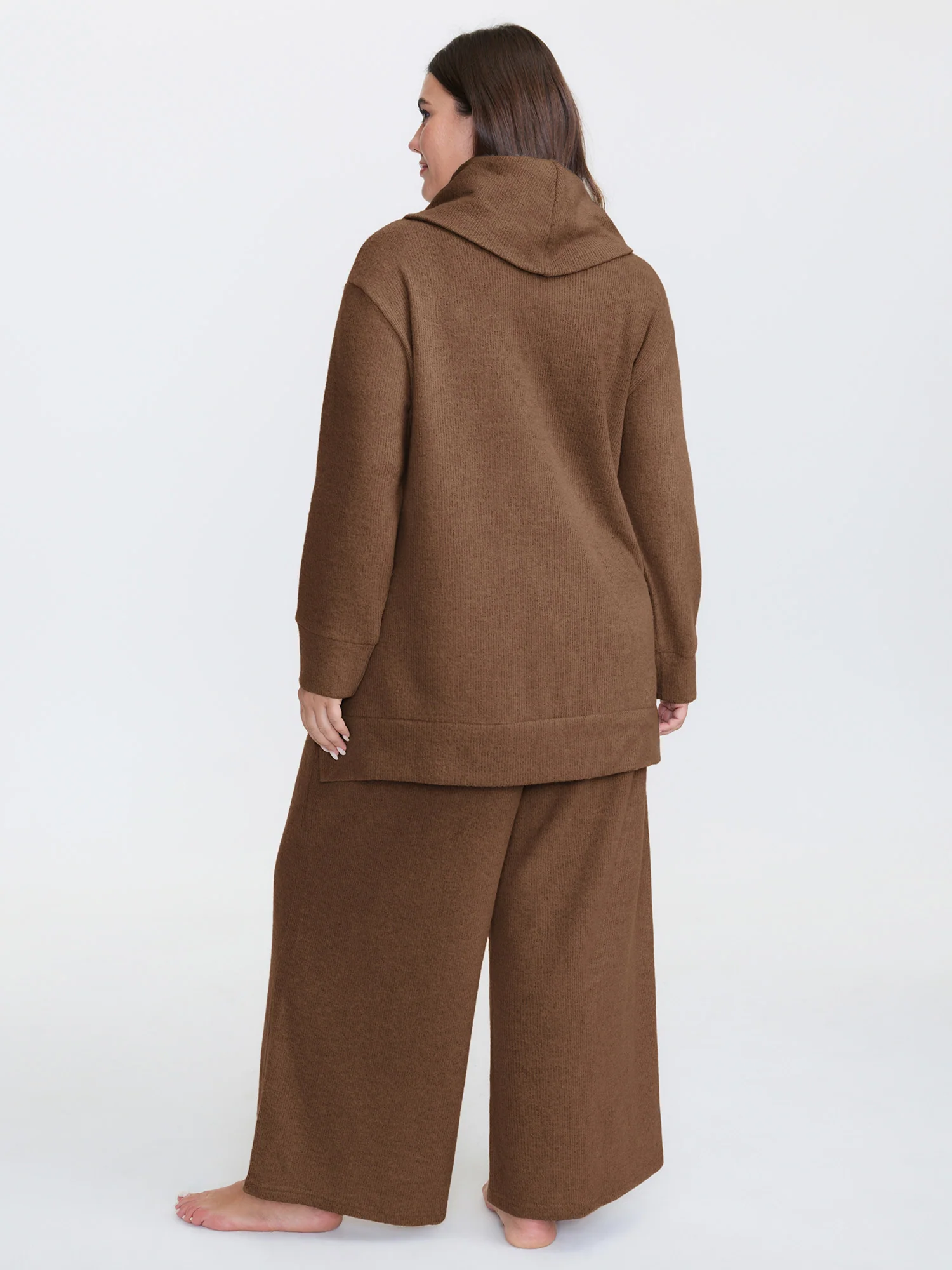 Turtleneck Snuggle-Worthy Loungewear Set - Image 28
